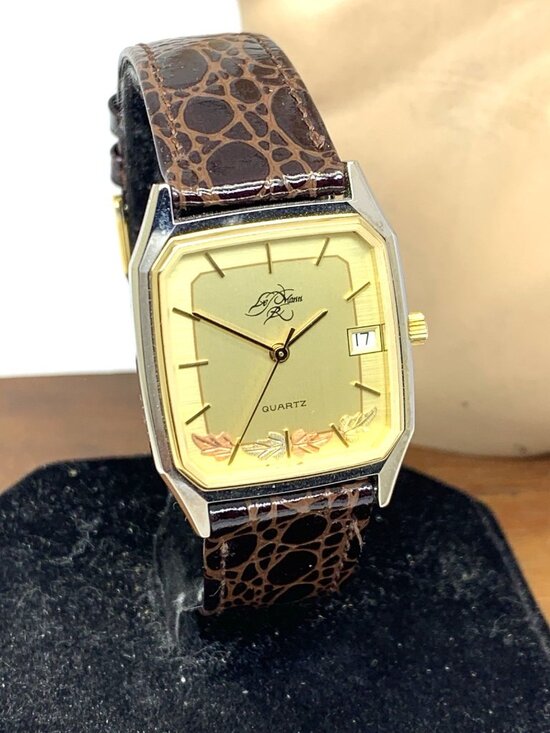 Le Mann Women\'s Watch Quartz Black Hills Gold Accent Brown Leather Tank 28mm main image 9